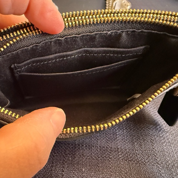 NWOT Coach Black Pebbled Leather Wristlet - Picture 7 of 10